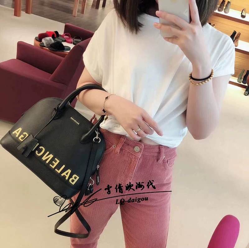 2b3ed859b6cf341aed8989e1f4552722_1637554212_5765.jpg