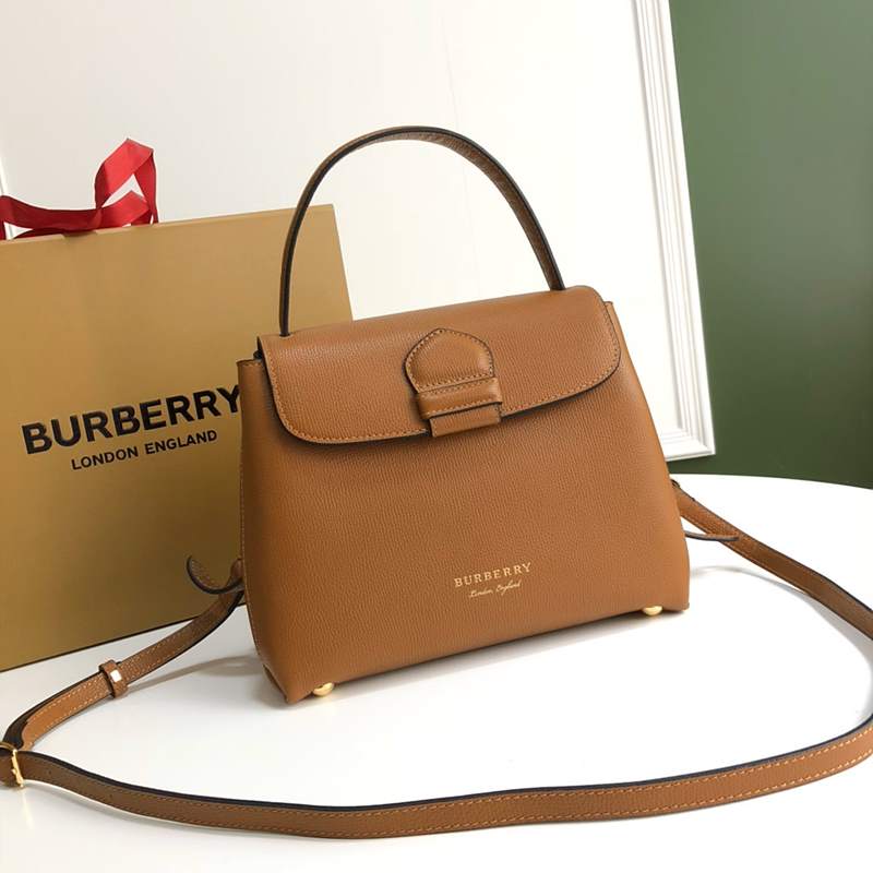 버버리 타이틑백