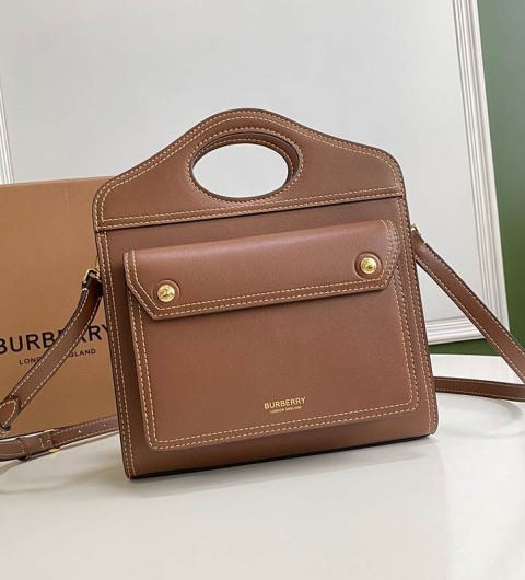 버버리 포켓백 23cm, 37cm