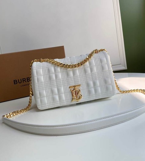 버버리 퀼팅 램스킨 롤라백 17cm, 23cm
