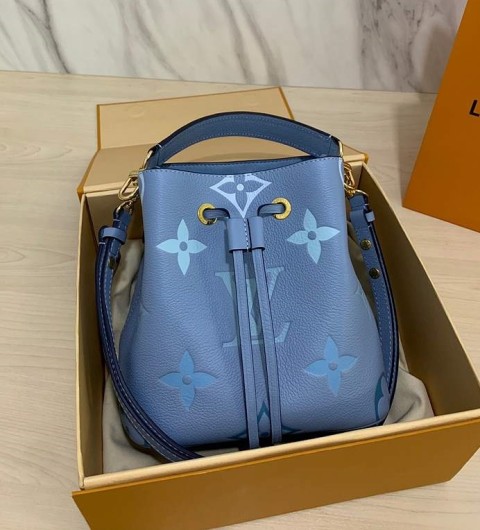 루이비통 네오노에 BB 썸머블루 M45709