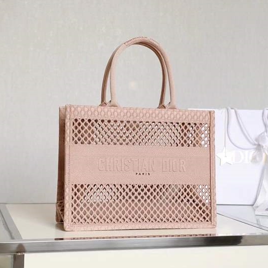 디올 북토트백 라지 41cm