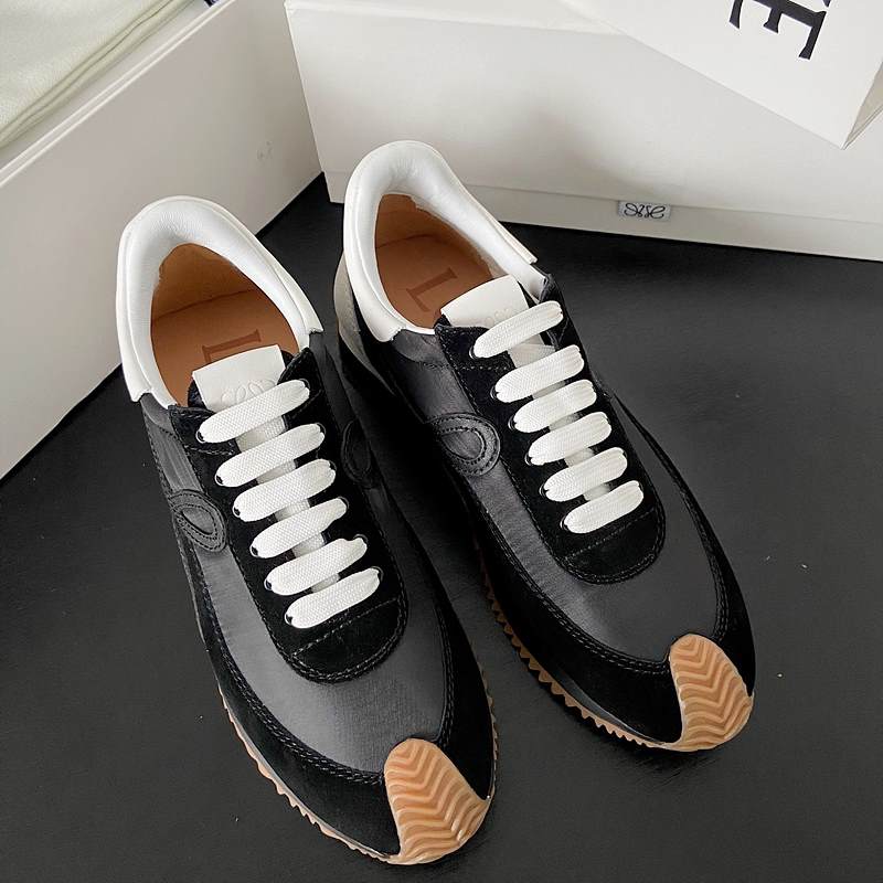 로에베 러너 쉘 스웨이드 스니커즈 5