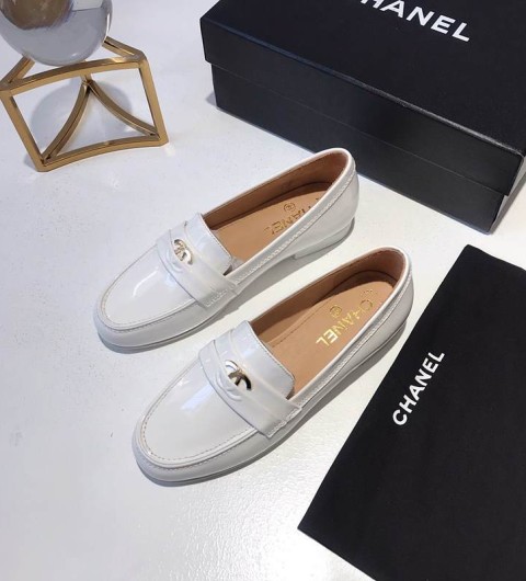 샤넬 로고 로퍼 20SS 2