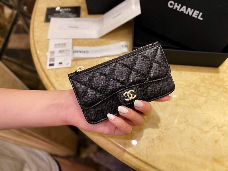 샤넬 클래식 파우치 지갑 캐비어