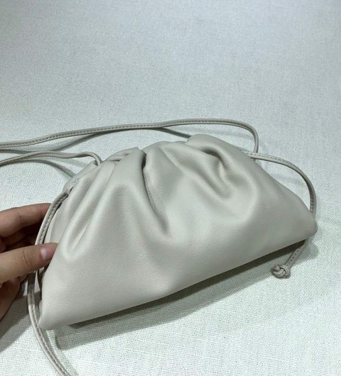 보테가베네타 파우치 클러치백 22cm