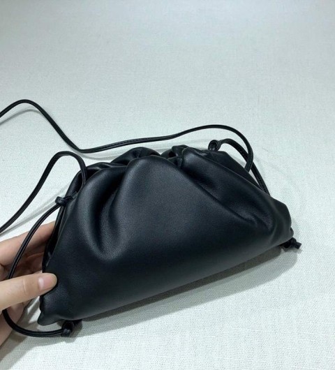 보테가베네타 파우치 클러치백 22cm