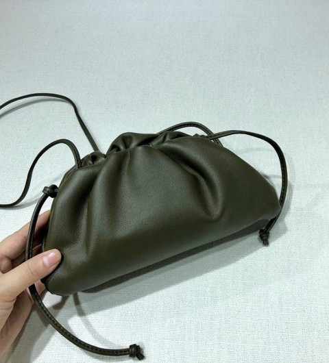 보테가베네타 파우치 클러치백 22cm