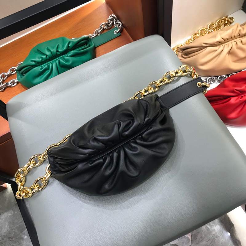 보테가베네타 체인 파우치백 22cm