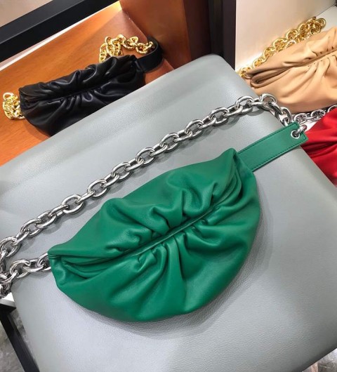 보테가베네타 체인 파우치백 22cm