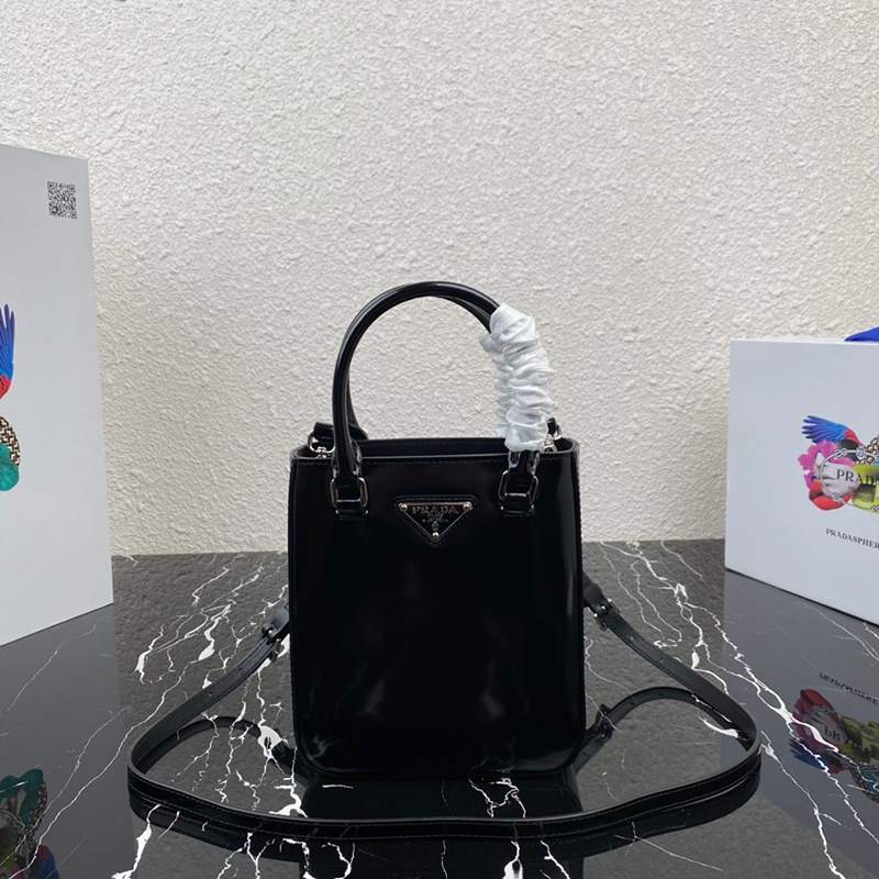 프라다 브러쉬드 레더 스몰 토트백 1BA331