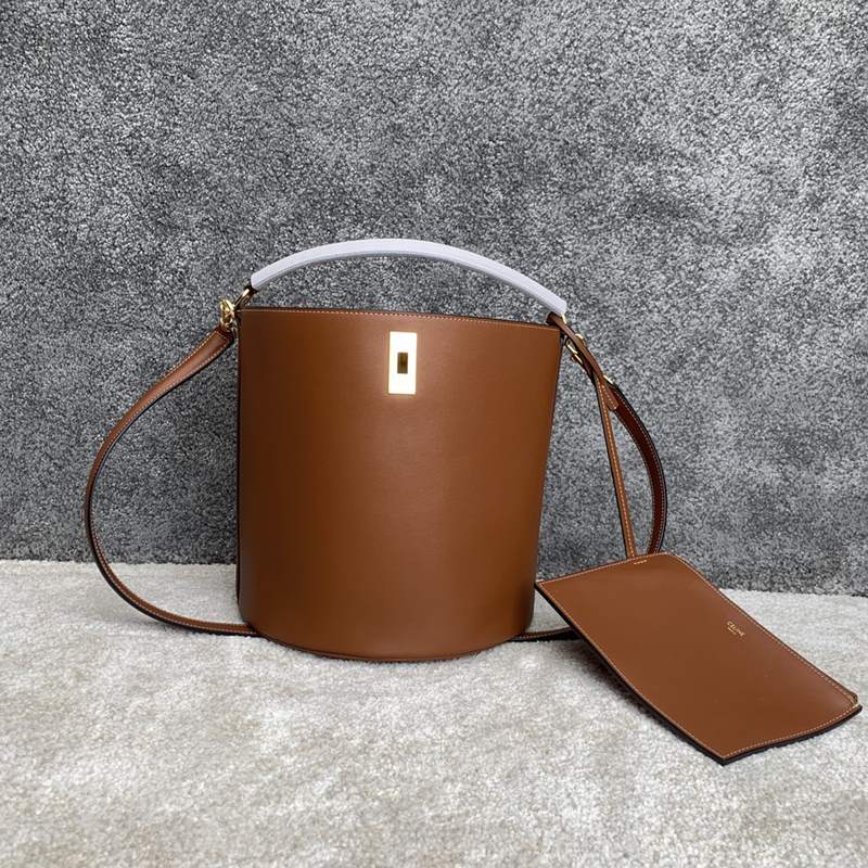 셀린느 소프트 16 버킷백 23cm