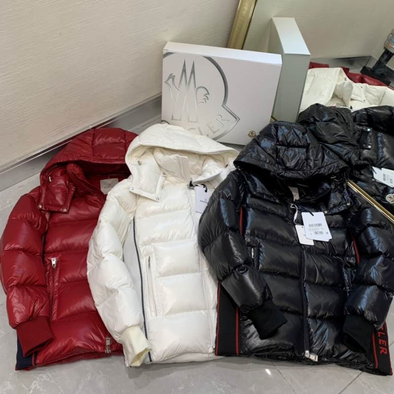 몽클레어 루네튀에르 패딩 Lunetiere