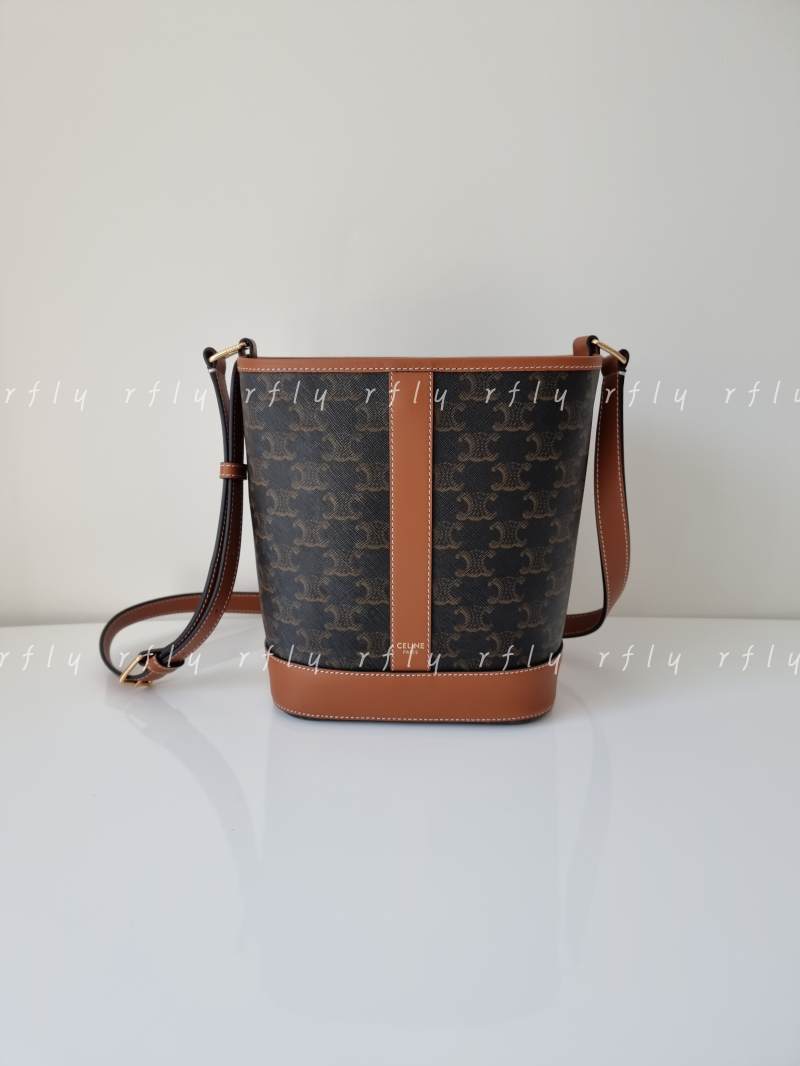 [실사] 셀린느 트리오페 버킷백 스몰 22cm