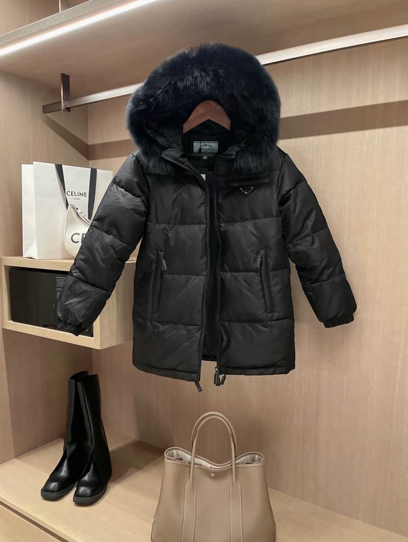 프라다 숏패딩