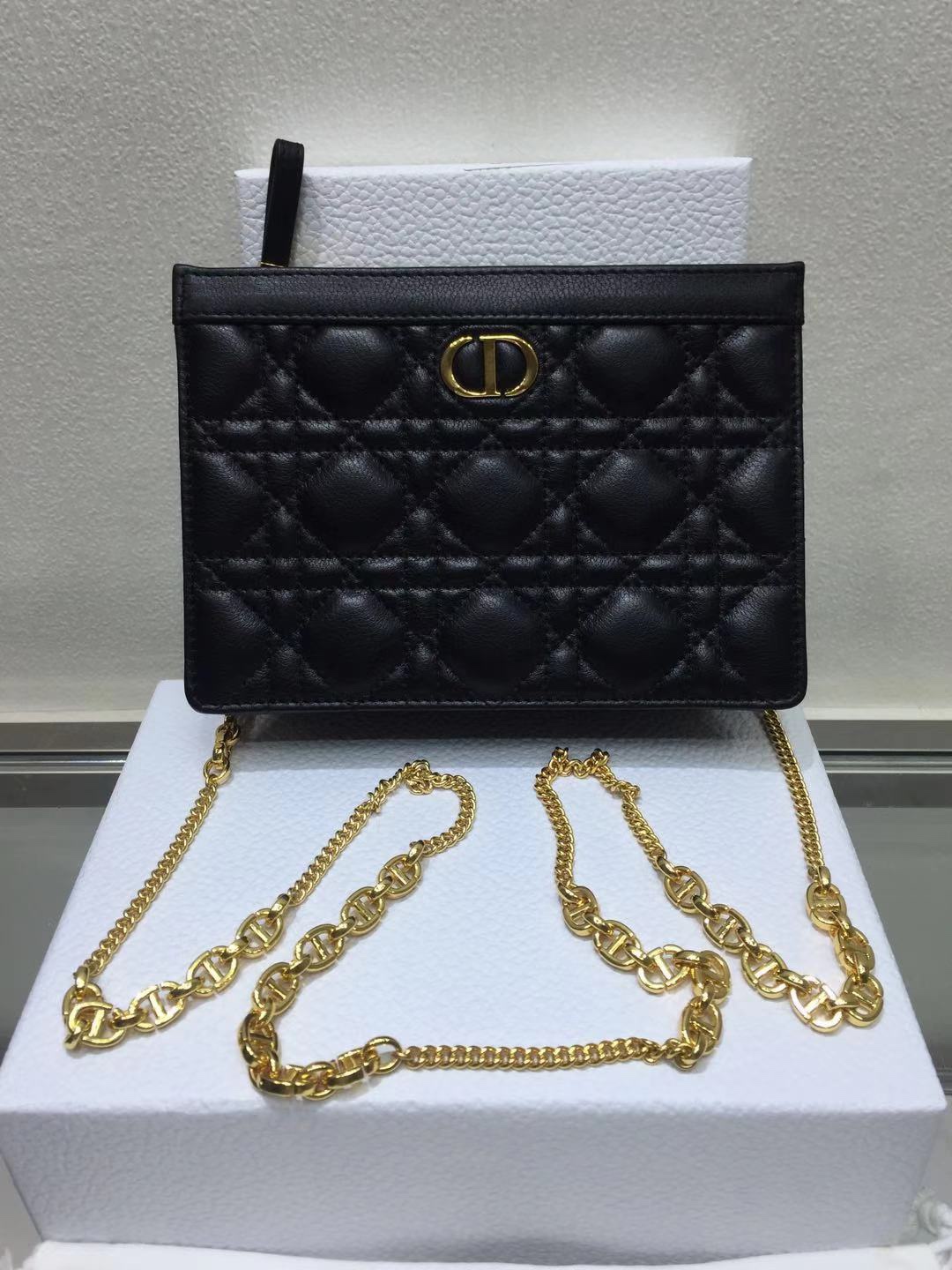 디올 카로 체인백 19cm