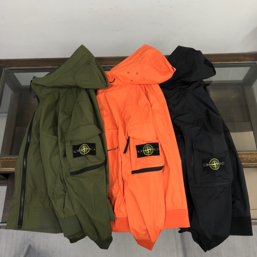 스톤아일랜드 바람막이